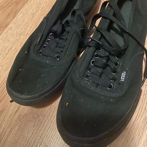 Black vans!!